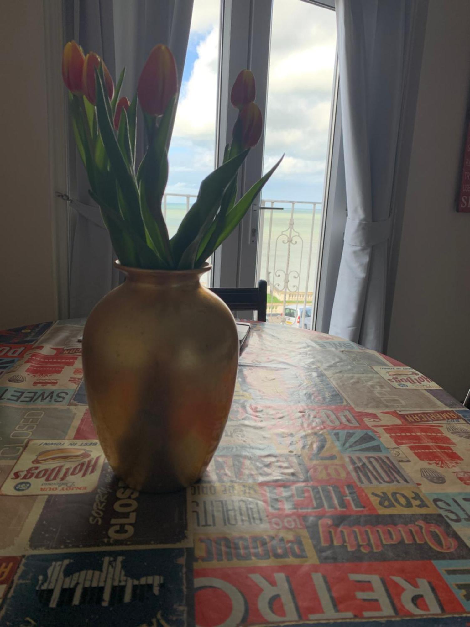 Flat, Amazing Balcony Sea View, Bike Store, With Sun Deck Margate Esterno foto