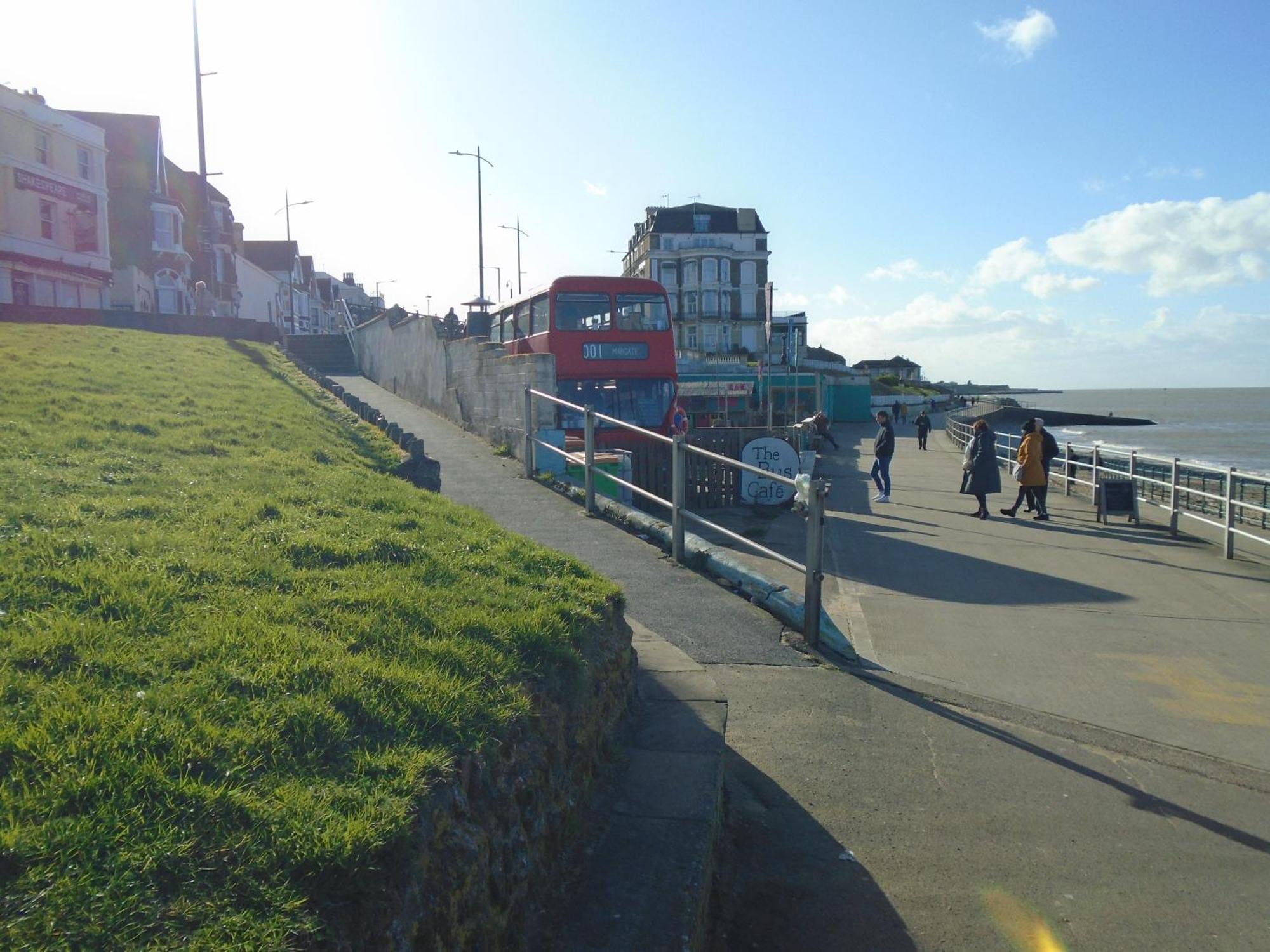Flat, Amazing Balcony Sea View, Bike Store, With Sun Deck Margate Esterno foto